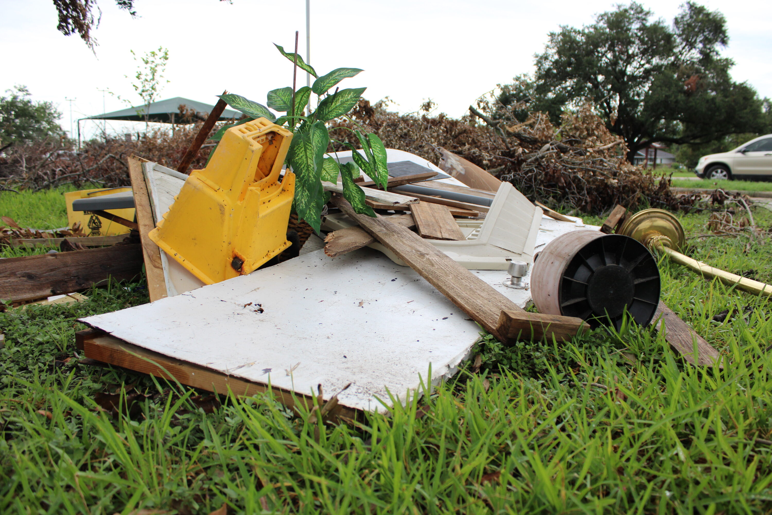 Hurricane Beryl debris pick up could take six to eight weeks for some  Houston neighborhoods – Houston Public Media