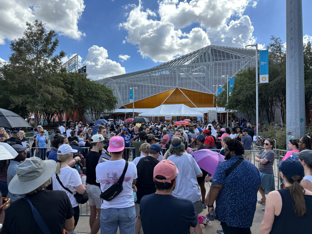 Some people began lining up for Harris' campaign rally in Houston as early as 4 a.m. (Image credit: Lucio Vasquez)