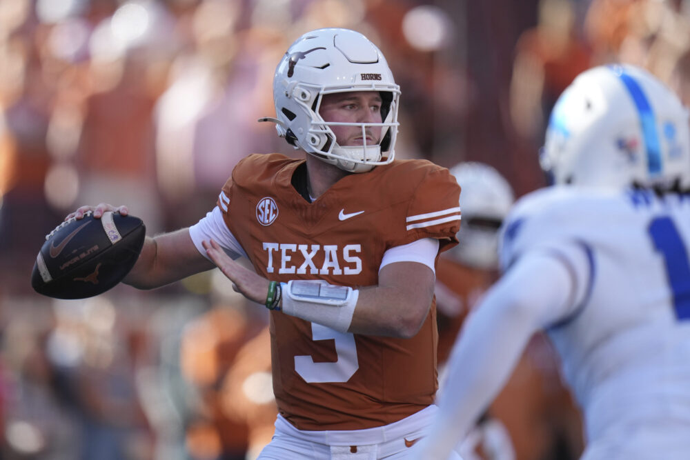 Texas Longhorns Quinn Ewers