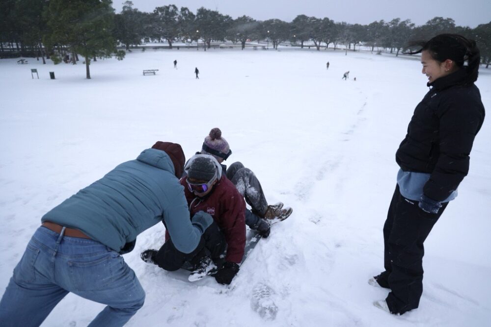 Houston snow Jan. 21, 2025 (Photo Credit: Lucio Vasquez/ Houston Public Media)
