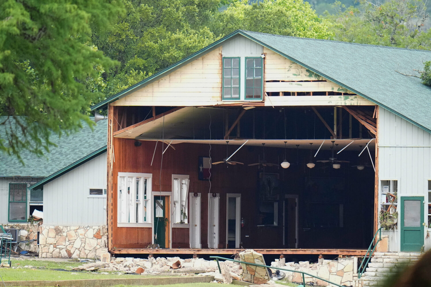 Texas inspectors approved Camp Mystic's disaster plan 2 days before deadly flood