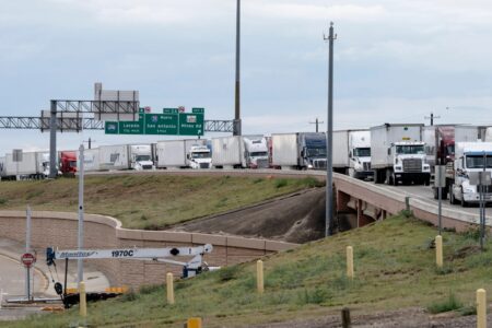 Texas lifts commercial drivers license ban for temporary agricultural workers