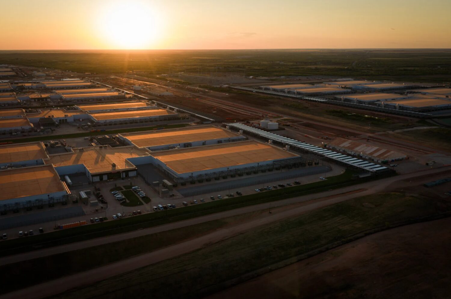 Texas data center boom: 248 new projects planned statewide (AI-driven)