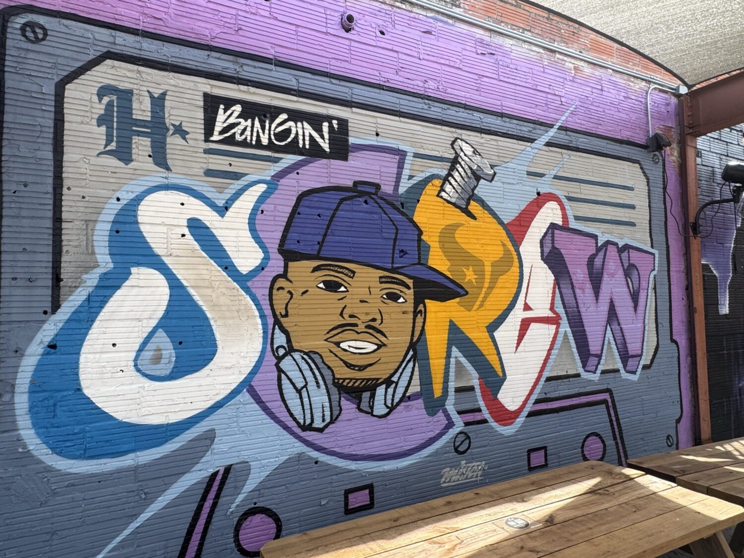 Houston Rapper Mural New murals of DJ Screw at the heart of Houston bar’s 713 Day ...
