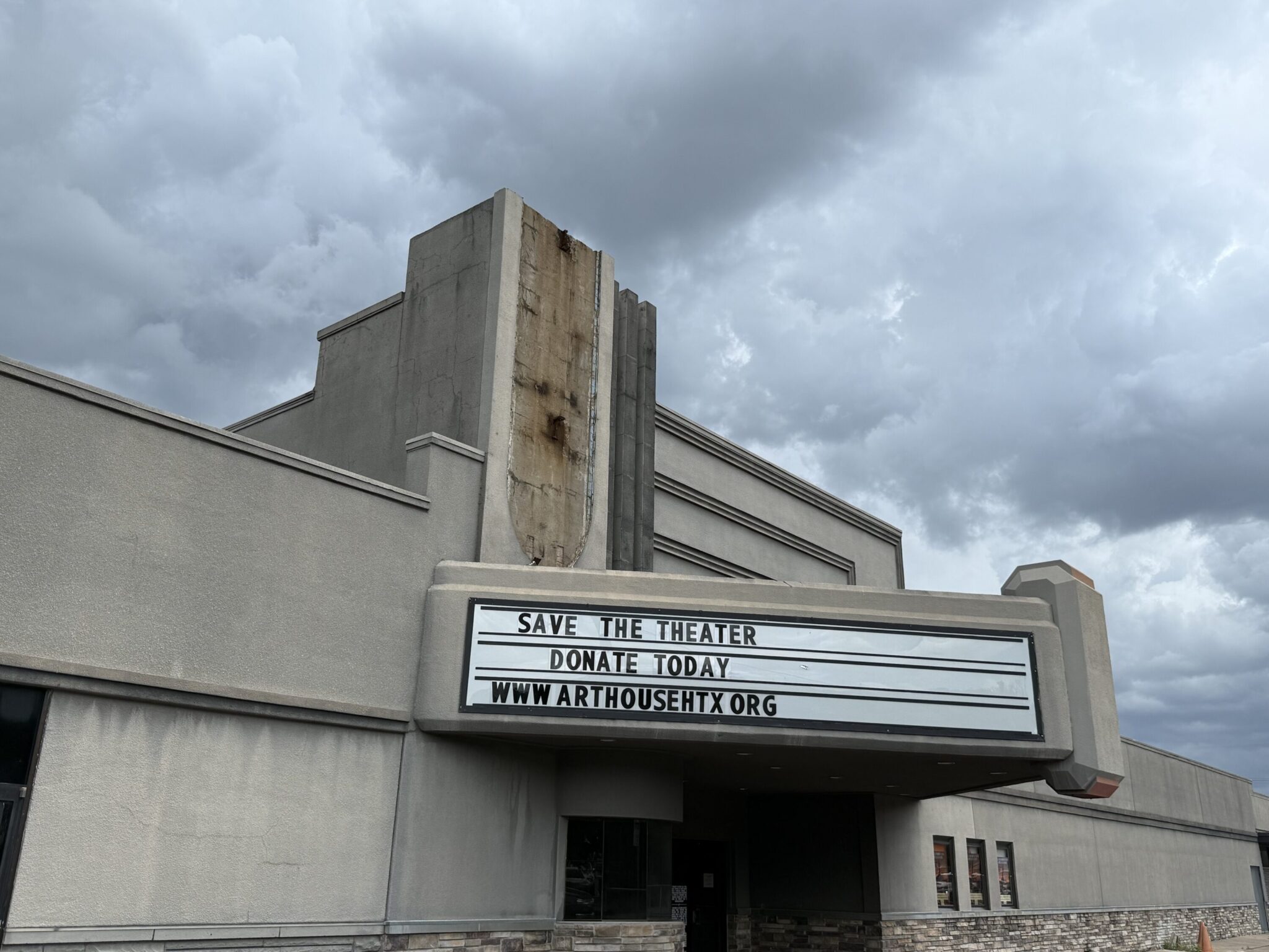 Το Garden Oaks Theatre χρειάζεται να συγκεντρώσει 5 εκατομμύρια δολάρια για να αποφύγει την κατεδάφιση. Είναι μια δύσκολη μάχη για τους δικηγόρους | Δημόσια ΜΜΕ του Χιούστον