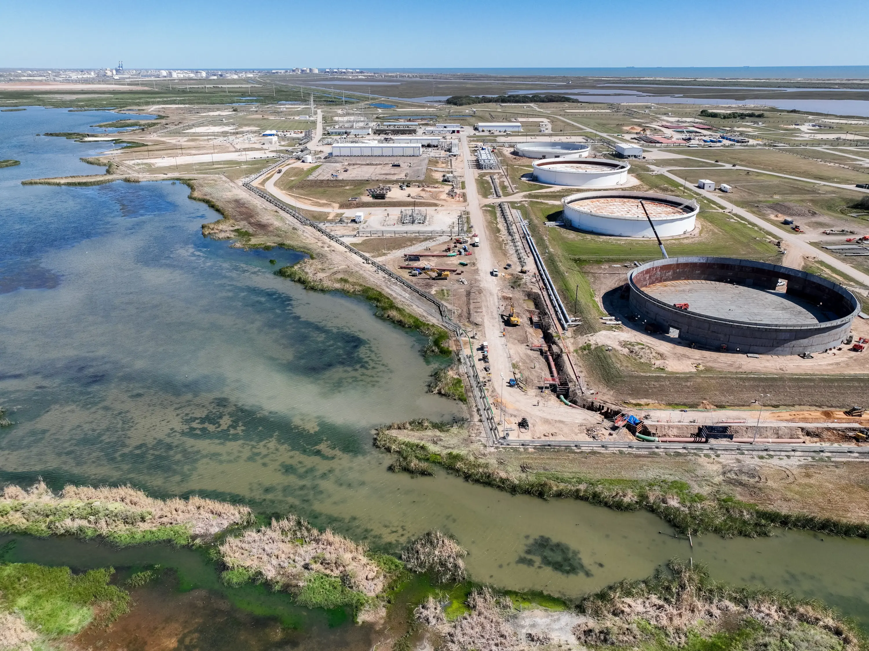 US Strategic Oil Reserve Depletion Drives Energy Cost Surge | Cross-Border Logistics Impact 2025